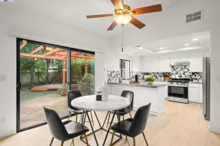 Photo #6: 41085680 Listing