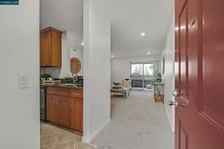 Photo #5: 41085692 Listing