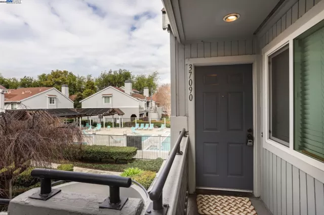 MLS: 41085772 Condo For Sale