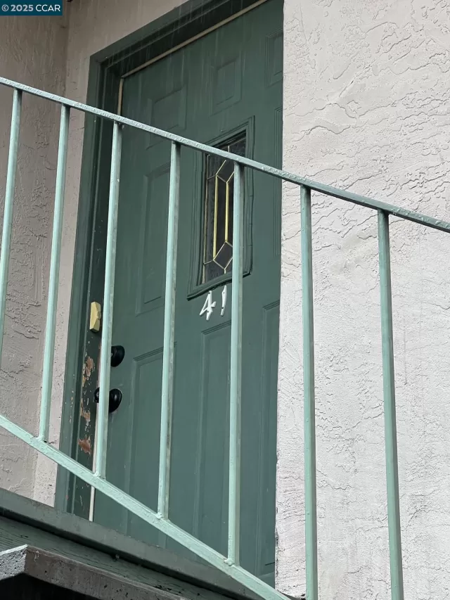 MLS: 41085864 Condo For Sale