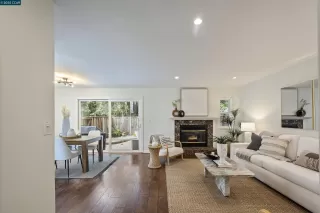 Photo #2: 41085882 Listing