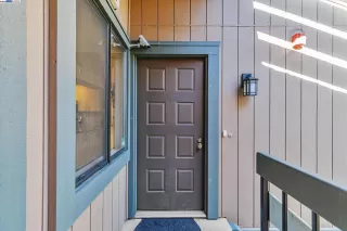 More Details about MLS # 41085908 : 197 E WARREN CMN