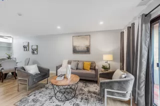 Photo #5: 41085932 Listing 