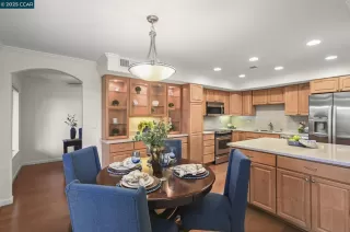 Photo #5: 41085944 Listing 