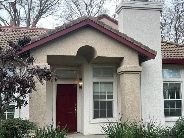 MLS: 41085951 Condo For Sale