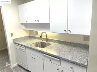 Photo #6: 41085965 Listing