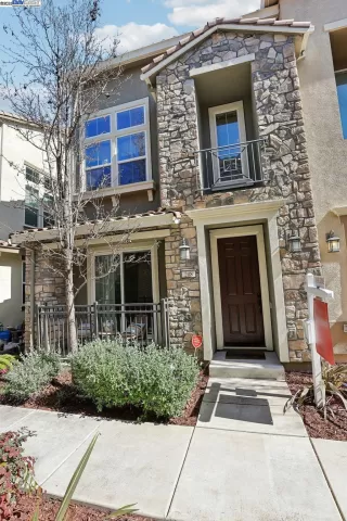 Photo #3: 41085978 Listing