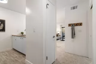 Photo #2: 41086107 Listing