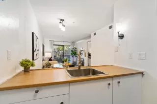 Photo #5: 41086107 Listing