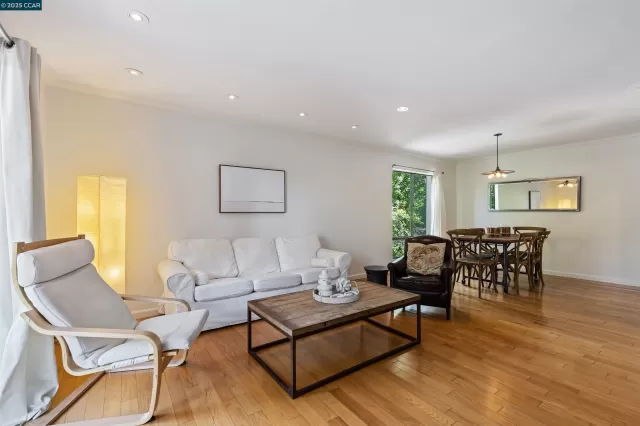 MLS: 41086283 Condo For Sale