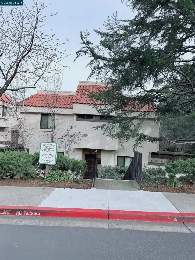 MLS: 41086388 Condo For Sale