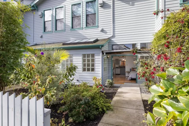 MLS: 41086407 Condo For Sale