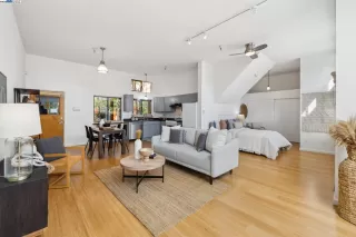 Photo #3: 41086407 Listing