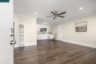 Photo #3: 41086535 Listing