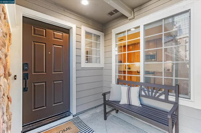 MLS: 41086561 Condo For Sale