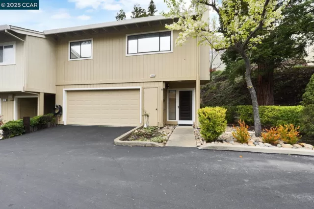 MLS: 41086586 Condo For Sale