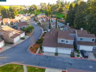 Photo #2: 41086635 Listing