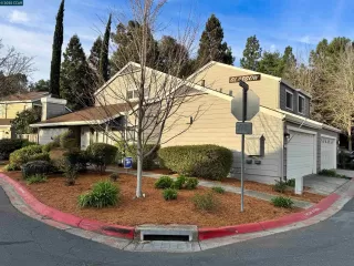 Photo #5: 41086635 Listing