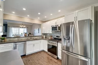 Photo #5: 41086713 Listing 