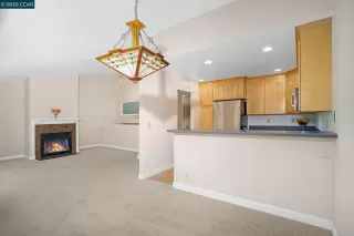 Photo #6: 41086763 Listing