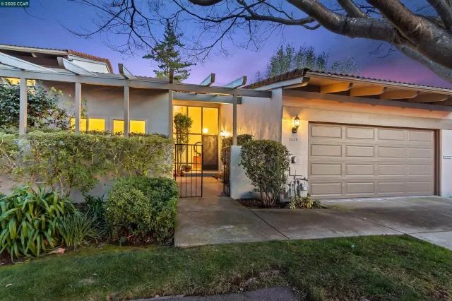 MLS: 41086877 Condo For Sale