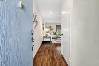 Photo #2: 41086995 Listing