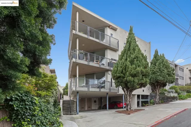 MLS: 41086999 Condo For Sale