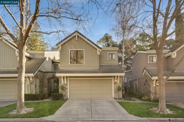 MLS: 41087001 Condo For Sale