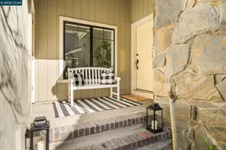 Photo #2: 41087001 Listing 