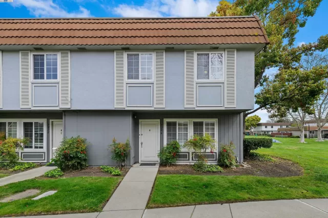 MLS: 41087181 Condo For Sale