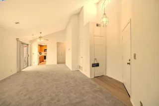 Photo #5: 41087234 Listing