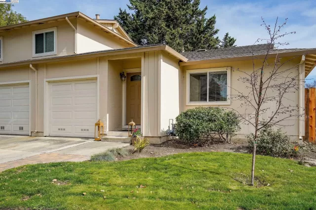 MLS: 41087260 Condo For Sale