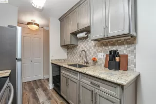 Photo #1: 41087333 Listing 