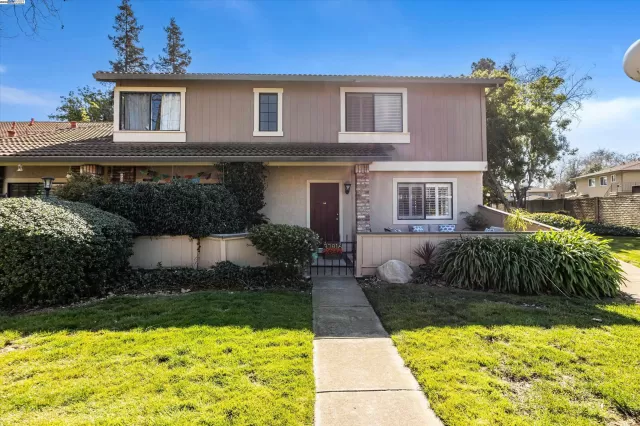 MLS: 41087375 Condo For Sale