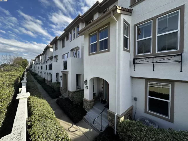 MLS: 41087407 Condo For Sale