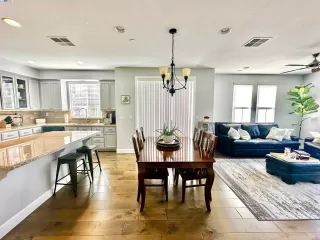 Photo #5: 41087407 Listing 