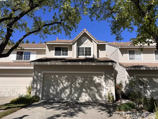 MLS: 41087414 Condo For Sale