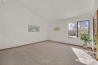 Photo #4: 41087489 Listing