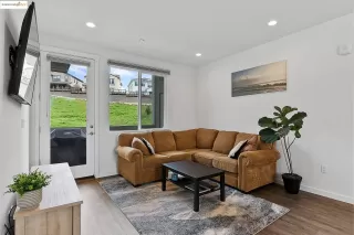 Photo #4: 41087626 Listing