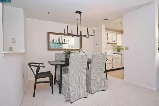 Photo #2: 41087628 Listing