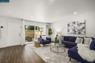 More Details about MLS # 41087633 : 2180 GEARY RD # 33