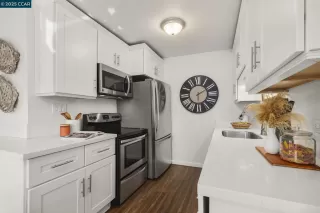 Photo #6: 41087633 Listing