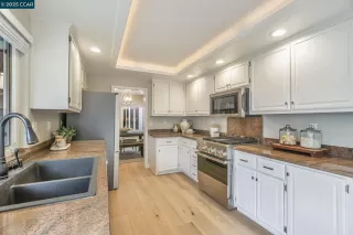 Photo #5: 41087666 Listing