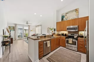 More Details about MLS # 41087679 : 3090 GLASCOCK # 402