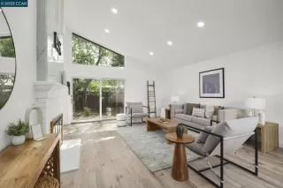 Photo #5: 41087754 Listing