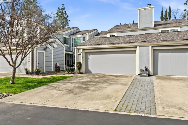 MLS: 41087782 Condo For Sale