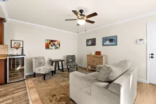 Photo #5: 41087782 Listing