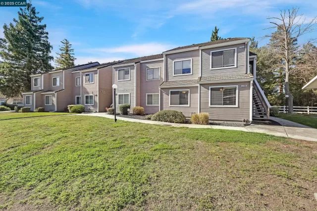 MLS: 41087887 Condo For Sale