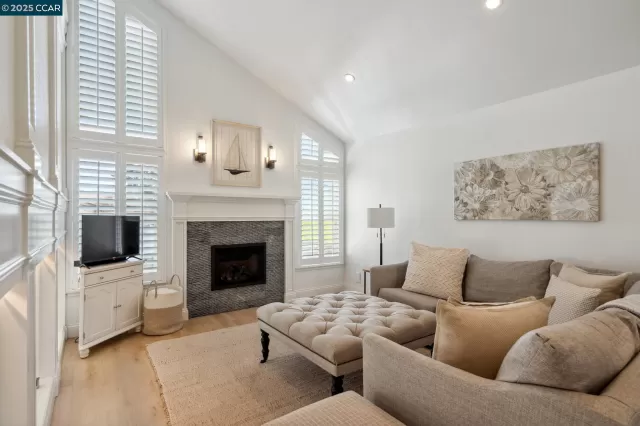 MLS: 41087913 Condo For Sale