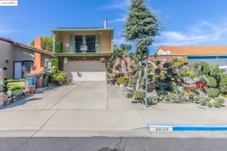 Click for more information on MLS # 41087914 : 3036 S APPLE COURT More Details about MLS # 41087914 : 3036 S APPLE COURT